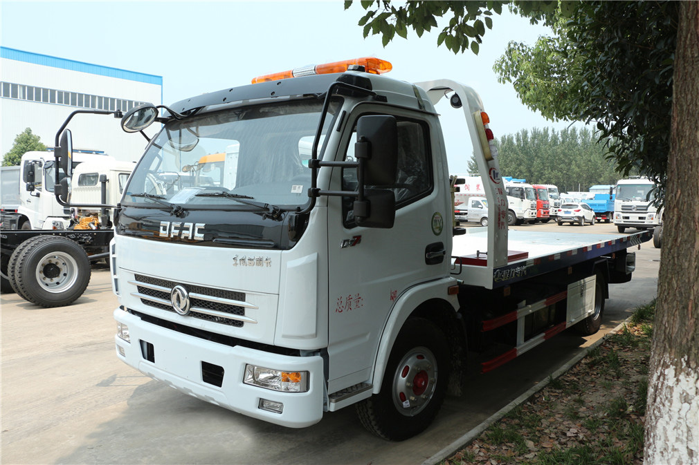 【一拖二】東風大多利卡清障車