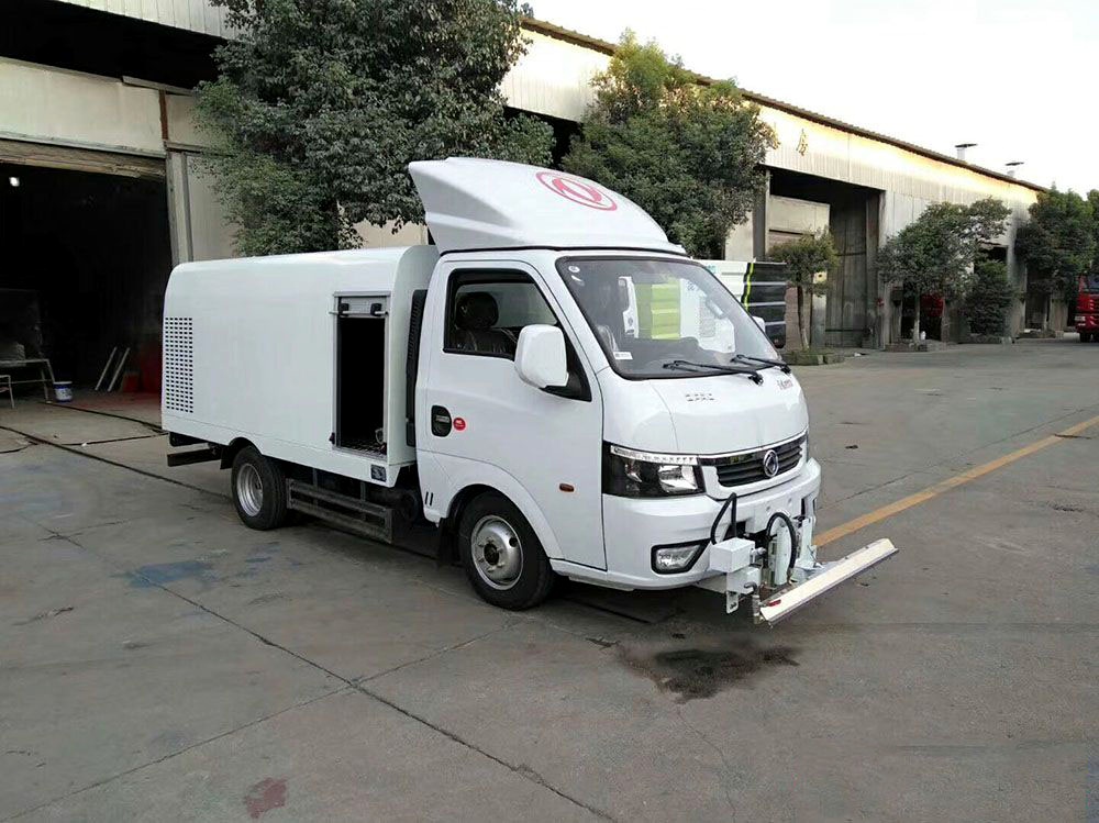 國(guó)六【1.5立方 藍(lán)牌】東風(fēng)途逸 路面清洗車