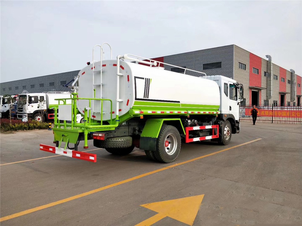 國六【12-15立方】東風D9 灑水車