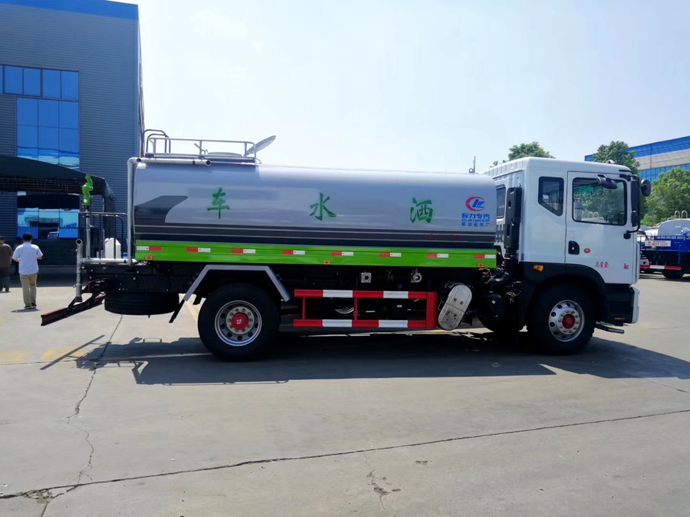 國六【12-15立方】東風D9 灑水車